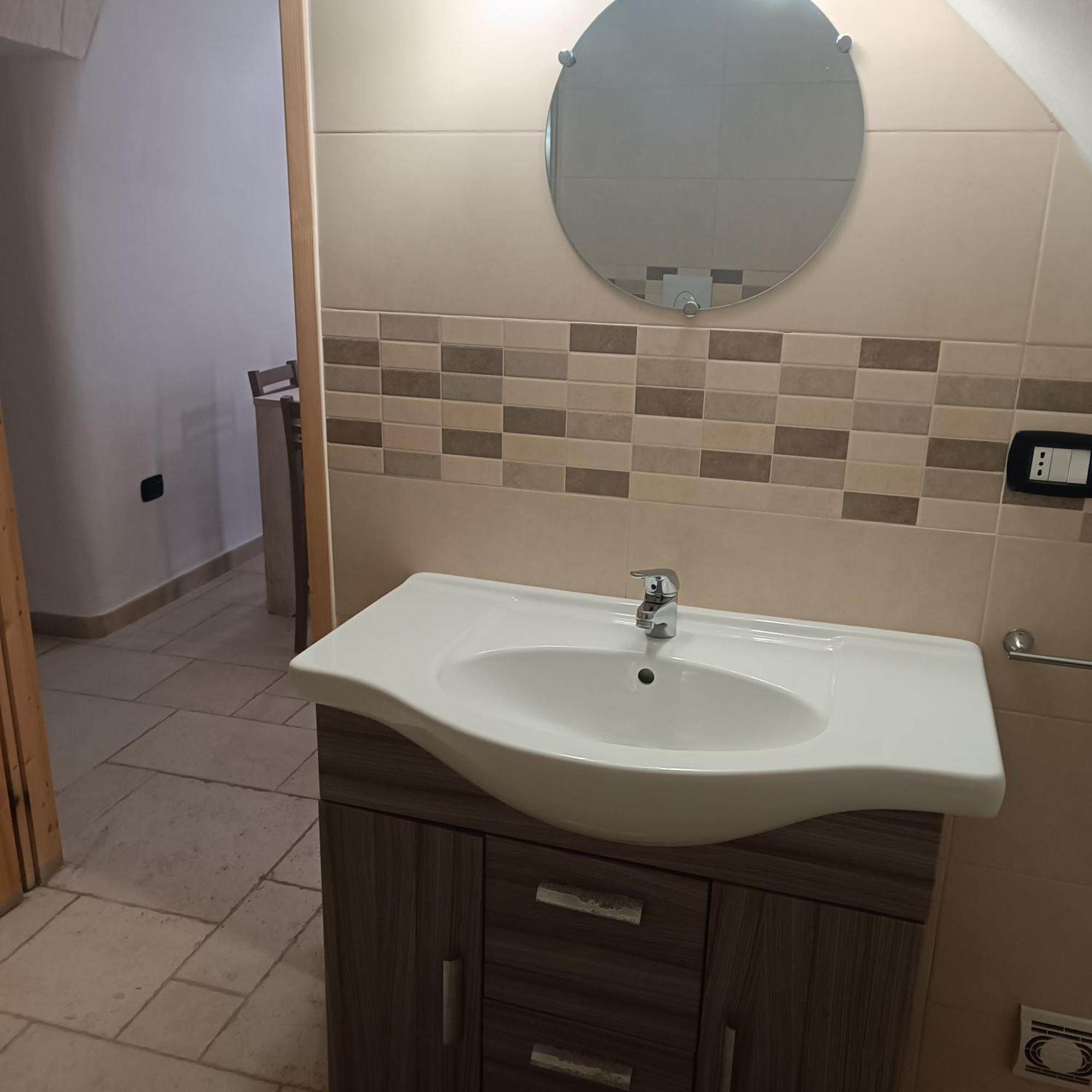 Dimora Acqua Di Sale Appartement Bari Buitenkant foto